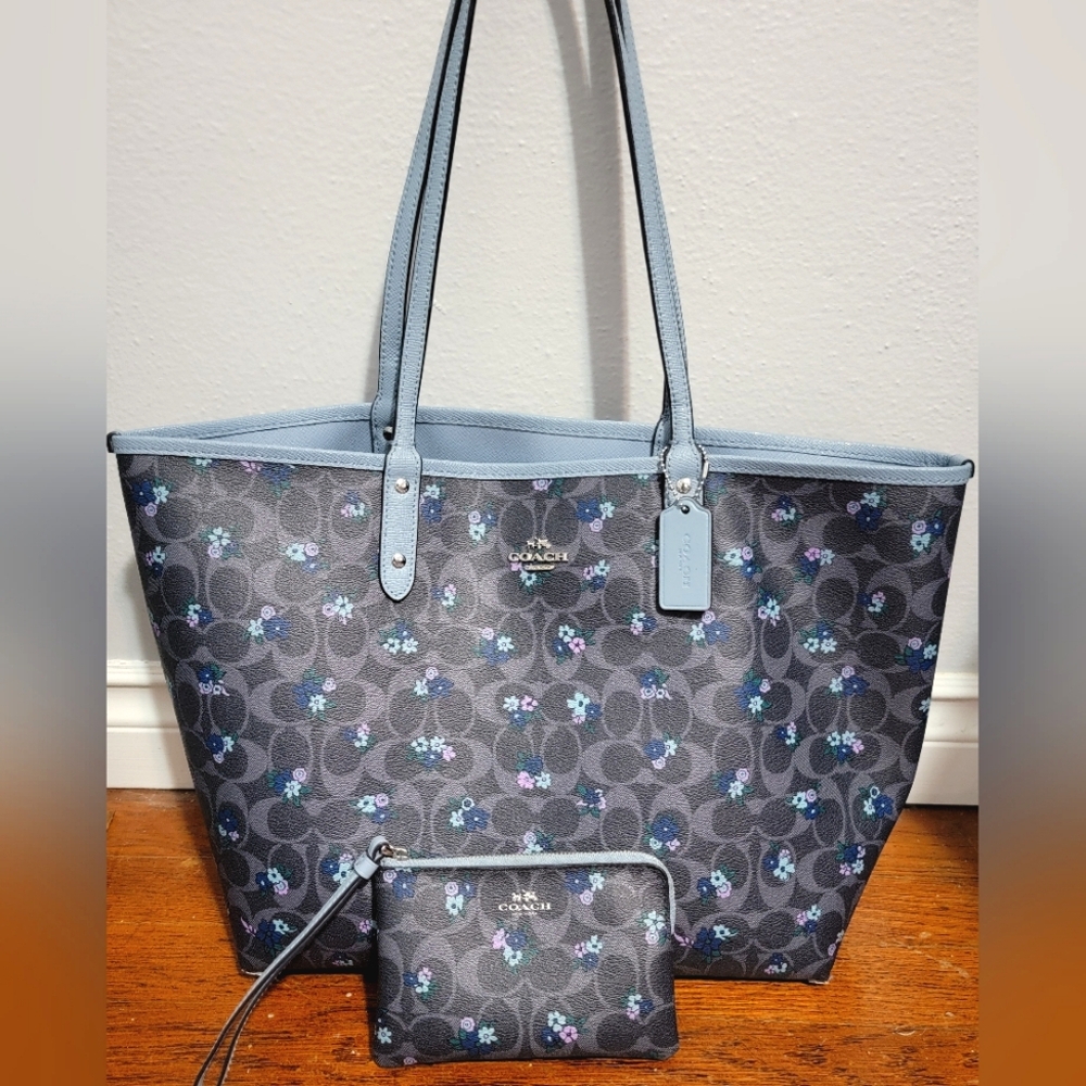 EUC Floral Coach Reversible Tote & Wristlet